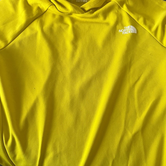 New North Face Running Hoodie yellow in color size medium. Beautiful & stylish! - Picture 4 of 5